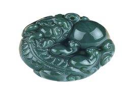Fine bijoux pur naturel à la main sculptée verte jade en toute sécurité maléfique spiritueux courageux troupes amulet collier pendentif 9290181