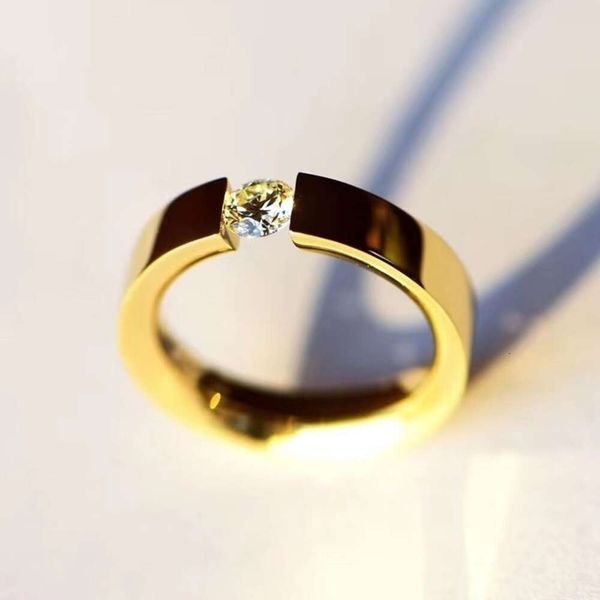 Bijoux fin jaune en or large bande ordinaire 0,3ct forme ronde d Couleur laboratoire de diamants cultivés pour hommes