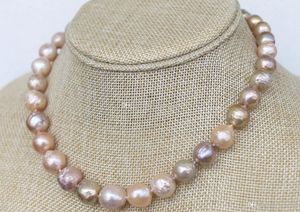 Bijoux en perles fines Magnifique collier de perles bigarrées rose lavande doré violet de type Kasumi