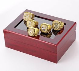 Fijne Superbowl FootballCowboys Championship Rings Wood Box Set Jewelry Men039S ringen 5Pieceset Souvenir Men Fan Gift 2020 Whol3473576