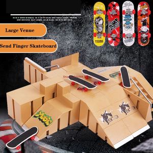 Vingerskateboards Skate Park Ramp Onderdelen voor Tech Practice Deck Kinderen Cadeauset Toetsspeelgoed 240125