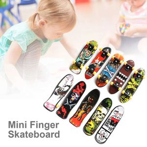 Finger Toys Childrens Educational Fidget Toys Creative Fingertip Movement Mini Finger Skateboard Alloy Skate Boarding Kids Toy Random Color D240529