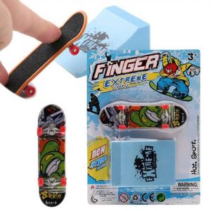 Finger Toys Finger Skateboard Diy Skate Park Ramp Parts for Deck Scene Locatie Combinatie Set voor kinderen Indoor Home Toy D240529