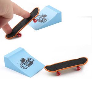 Finger Toys Finger Skateboard Ramp Set Creative Finger Skate Board Ramp Combination Set Fingertip Toys For Boys Girls Gifts D240529