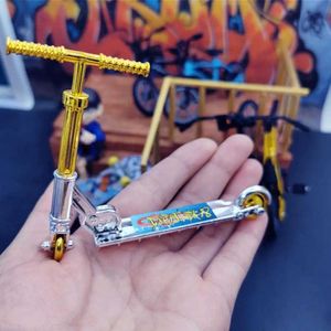 Finger Toys Mini Scooter Two Wheet Scooter Childrens Educational Toys Finger Scooter Bike Fietbord Skateboard Mini Simulation Car Toy D240529