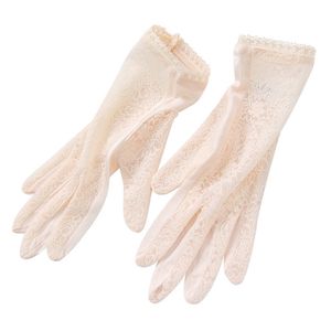 Gants sans doigts Sexy été femmes Protection UV crème solaire court soleil soie naturelle tricot mitaines mince mûrier conduite dentelle K5 230804