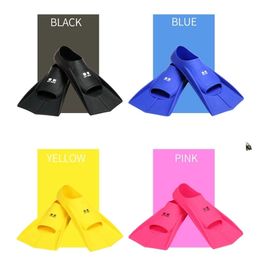 Palmes Gants Hommes Femmes Enfants Doux Élastique Silicone Court Palmes De Plongée Antidérapant Plongée Snorkeling Chaussures De Natation En Plein Air Plage Outil De Natation 230320