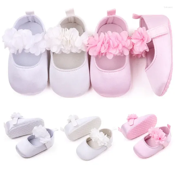 Primeros caminantes 0-12 meses Bebé Princesa Zapatos Ballet Estilo Rosa Flores blancas Suela suave Acabado satinado antideslizante Algodón Niño pequeño Primavera Otoño