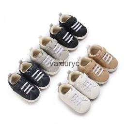 Premiers marcheurs 0-18m Fashion Baby Shoes Boy Girl Girl Classic Leather Rubber Sole Anti-Slip Toddler Infant 5 Colors H240506