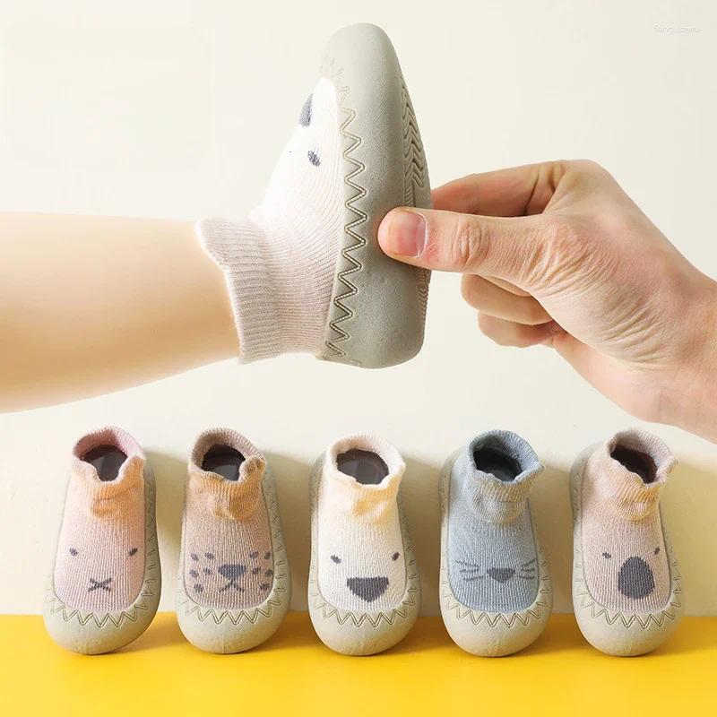 Eerste wandelaars 0-3 jaar Kinderwandelschoenen Comfortabele antislip babyvloersokken met rubberen zolen
