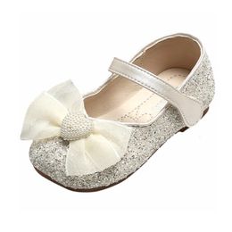 Primeros caminantes 135155 cm marca bling niñas pequeñas zapatos de cuero para fiesta boda lindo bowtie corazón bebé gilr pisos princesa 231020