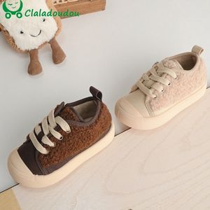 First Walkers 14-19cm Brand Winter Sneakers voor Toddler Girls Boys Solid Khaki Brown Soft Zip Casual schoenen met warm fluweel voor 0-6 jaar kinderen 230314