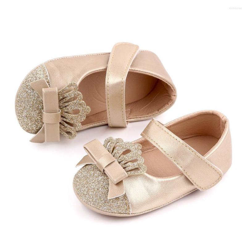 Первые ходьбы 2023 Baby Girl Bling Crown Shoes Shoes Math Mabant Princess Princess Soft Sole Little 0-1 лет
