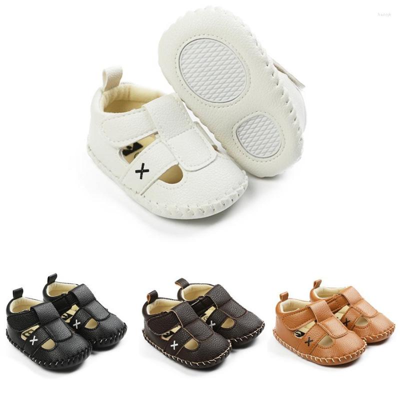First Walkers 2023 Baby Girls Boys Non-Slip Pu Leather Walking Shoes Buckle Strap Soft Sole Solid Infant Slip-on Sock 0-18 maanden