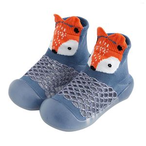 Babyschoenen 2023 Kinderen Antislip Schoenen Geboren Baby Jongen Meisje Katoen Antislip Vloer Sokken Rubberen Zool cartoon Indoor Baby