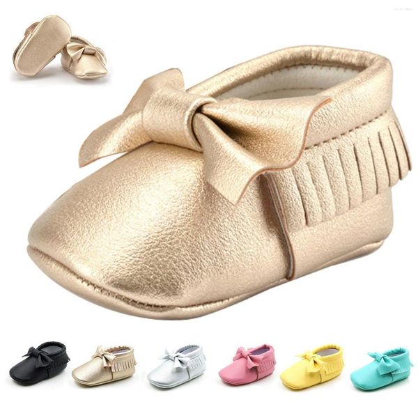 Premiers marcheurs 2023 mode glands bébé mocassin né bébés chaussures 14 couleurs PU cuir Prewalkers bottes