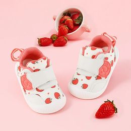 Babyschoenen 2023 Zomer Leuke sandalen voor kleine meisjes en jongens Lopen 012 jaar Unisex Klittenbandschoenen Gemakkelijk te dragen TPR Baby 231213