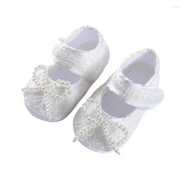 First Walkers 2023 Witte Lace Princess Shoes Soft Sole Baby Girl Toddler Volle Maan Hundred dagen bijpassende jurk Geboren 0-12 maanden