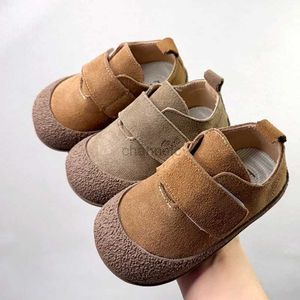 Eerste wandelaars 2024 baby lente schoenen voor jongens meisjes effen leer natuurlijke kleine meisjes casual schoenen zachte ondiepe baby eerste wandelaar 240315