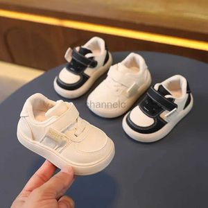 Eerste Wandelaars 2024 nieuwe kinderen sneakers ontwerp mode antislip schoenen alledaagse baby outdoor schoenen jongens meisjes haak ademend platte 240315