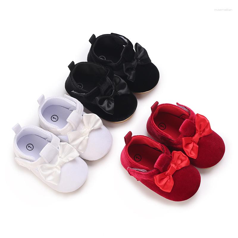 Första Walkers Autumn Baby Girl Princess Shoes 1 Year Casual Anti-Slip Bow Sneakers Spring Toddler Soft Soled 0-18 månader