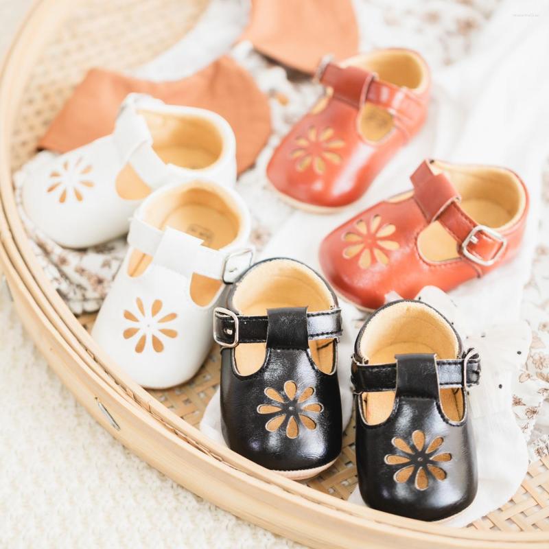 Första Walkers Autumn Baby Girl Toddler Shoes Non-Slip Nybörjare Casual Soft Solid Color för 0-18 månader