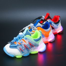 First Walkers Chaussures de sport pour garçons avec lumières nouvelles chaussures de sport respirantes en maille semelles souples pour enfants chaussures de marche pour bébé antidérapantes et résistantes à l'usure 221011