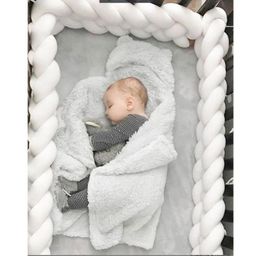 Babybedjes Babybed Bumper Op De Wieg Beddengoed Set Voor Geboren Jongen Meisje Cot Protector Knoop Gevlochten Kussen Kussen kamer Decor 14M7016494