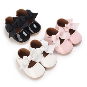 Eerste wandelaars Baby Born Baby Girl Princess Non Slip Bow Baby Soft Pu Leather Walking Shoes Solid First Walking Shoes 230314