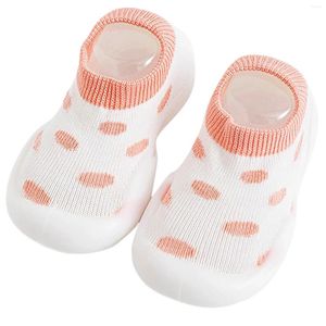 Eerste wandelaars babyjongen meisje niet-indoor baby-wandelschoenen ademende warme elastische sok met geheugenzool tenen buitensneakers