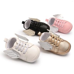 First Walkers Baby Boys Girls Lederen schoenen Angel Wing Cute Born baby Peuter Crib Zapatos Mocassins vloer TS143