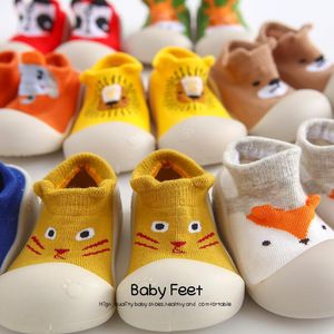 Premiers marcheurs bébé garçons filles chaussettes chaussures chaussettes de sol antidérapantes semelle en caoutchouc souple enfant en bas âge avec semellesFirst