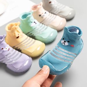 Premiers Marcheurs Bébé Garçons Filles Chaussette Chaussures D'été Enfants Baskets Infant Toddler Mignon Dessin Animé Pantoufle Doux Respirant Prewalker 221124