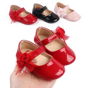 Primeros caminantes Bebé Zapatos casuales Infante Niño Floral Antideslizante Goma Suela suave Plana PU Primer caminante Recién nacido Arco Decoración Mary Janes L0826