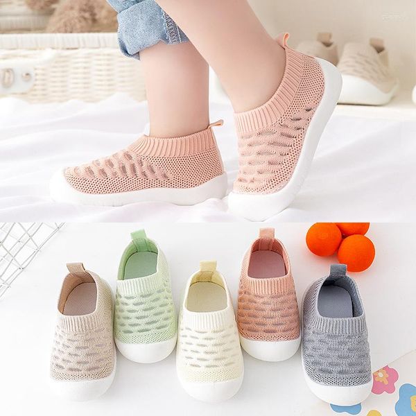 Chaussures de premiers pas pour bébés et enfants, maille fine d'été, chaussettes de sol antidérapantes pour l'intérieur, printemps et automne