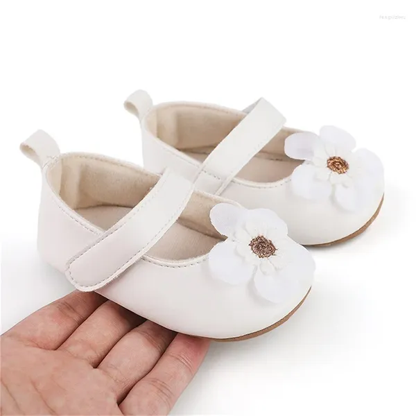 Primeros caminantes, zapatos casuales para niña, zapatos planos de cuero de primera calidad, cuna infantil, princesa, andador de flores 3D para fiesta y ducha