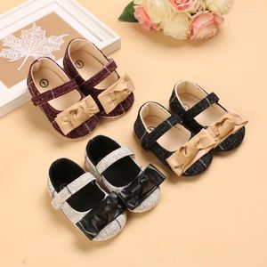 First Walkers Baby Girl of Spring and Autumn Style Lovely Bowknot All Match Garden Shoe Prinses 0-18 maanden geboren Step Shoes