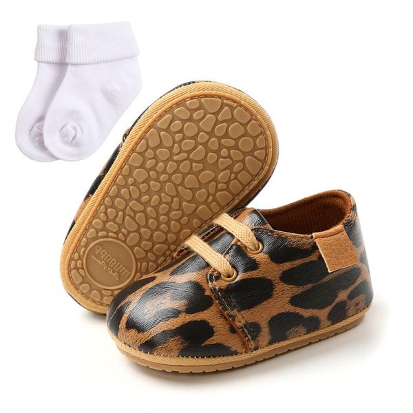 Primeros caminantes, zapato para niña, zapatos nacidos, calcetines de goma para niños, calcetín antideslizante de cuero Retro informal para niños, andador para niños