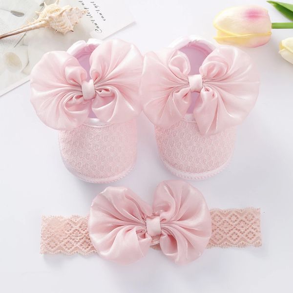 Premiers marcheurs bébé fille chaussures bandeaux ensemble mignon Bowknot né chaussures pour filles antidérapant sol Prewalkers cadeaux de baptême 231020