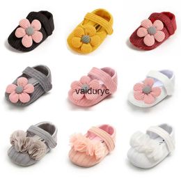 Chaussures pour bébés filles, premiers pas, semelles souples tricotées, antidérapantes, fleurs roses, nœud papillon, berceau pour nouveau-nés, h24229