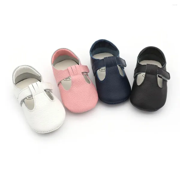 Premiers marcheurs bébé fille chaussures sandales enfant en bas âge décontracté ergonomique en cuir né infantile pieds nus Sapato mocassins enfant articles trucs