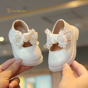 Eerste wandelaars babymeisjes grote boog schoenen lage hak bloem bruiloft feestjurk schoenen prinses schoenen voor kinderen peuter leren schoenen Q240525