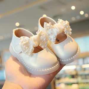 First Walkers Baby Girls Big Bow Shoes Low Heel Flower Wedding Party Jurk Princess For Kids Toddler 230812