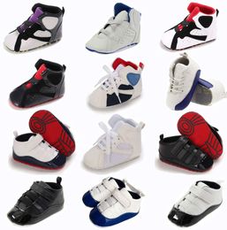 Babyschoenen Baby Pasgeboren Leren Wieg Schoenen 12 Stijl Baby Sport Kindermode Laarzen Kinderen Peuter Zachte Zool Winter Warme Mocassins