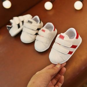 First Walkers baby non-slip peuter schoenen jongens witte sneakers voor kinderen meisjes mode casual lichtgewicht ademende zachte sport kinderschoenen 230314