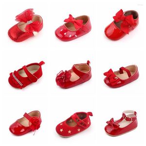 First Walkers Baby Red Schoenen Mooi meisje Mary Jane Christmas Shinny Princess Party Peuter Gift Soft Anti-Sip Holiday