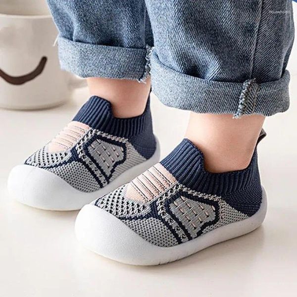 Chaussures de premiers pas pour bébé, antidérapantes, respirantes, chaussettes de sol pour berceau avec semelle en caoutchouc, pour enfants filles et garçons, fond souple en maille