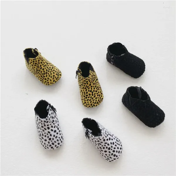 First Walkers Baby Shoes Outumn and Winter 2023 Fashionable Casual Birds Niños sin deslizamiento Solas suaves de terciopelo