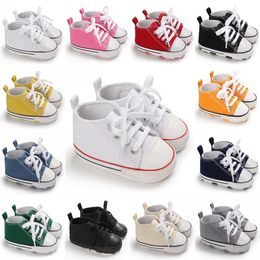 First Walkers Baby Shoes Boys Girls Classic Canvas Casual Sneakers Born Star Walker Toddler Soft Sole Nonslip Walking 230322