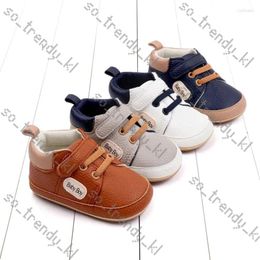 Eerste wandelaars babyschoenen casual sneaker veer en herfst zachte pu tpr sole antislip schattige comfortabele hoogwaardige hoogwaardige voor 0-6-12 maanden 856